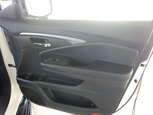 Used 2017 Honda Pilot EX-L image 28