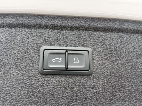 Used 2023 Audi SQ5 Premium Plus AWD/4WD image 9