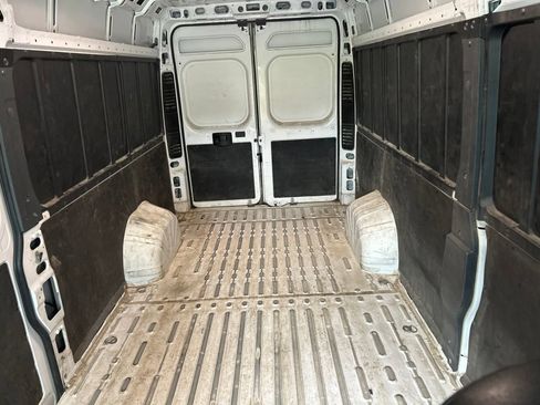 Used 2025 RAM ProMaster 3500 w/ Convenience Group FWD image 10