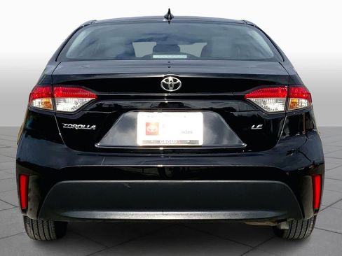Used 2025 Toyota Corolla LE image 4