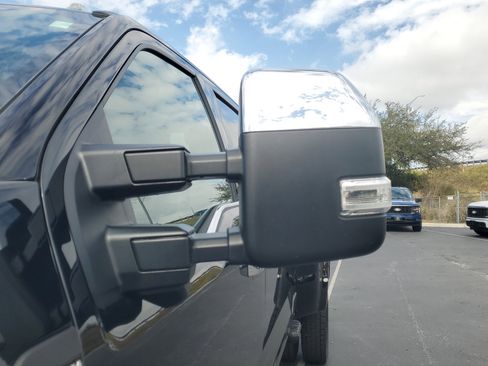 Certified 2024 Ford F450 Platinum w/ FX4 Off-Road Package image 4