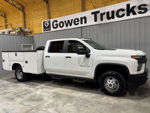 Used 2021 Chevrolet Silverado 3500 W/T w/ WT Convenience Package AWD/4WD image 3