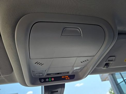 Used 2024 Chevrolet Equinox LT w/ Driver Convenience Package AWD/4WD image 66