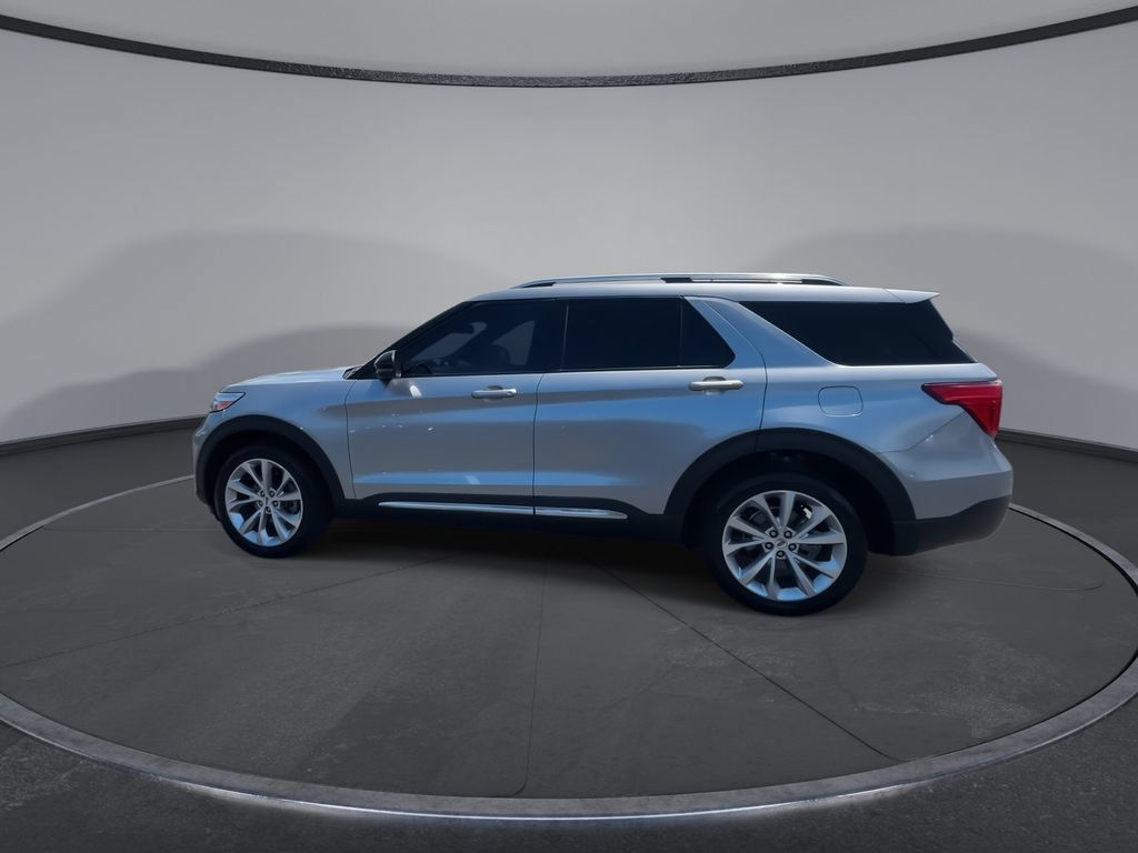 Used 2023 Ford Explorer Platinum w/ Technology Package AWD/4WD image 6