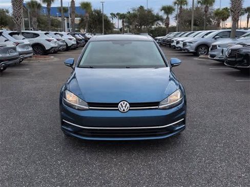 Used 2021 Volkswagen Golf 4-Door image 3
