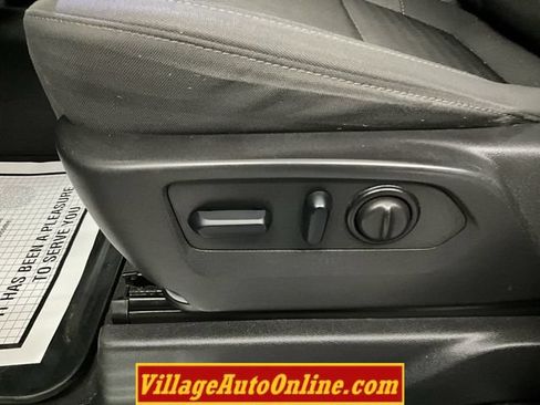 Used 2023 Chevrolet Silverado 2500 LT w/ Convenience Package AWD/4WD image 16