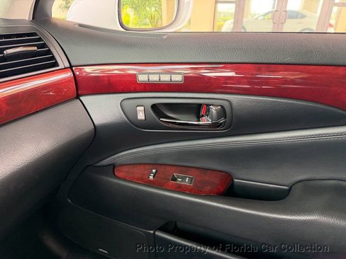 Used 2010 Lexus LS 460 RWD image 61