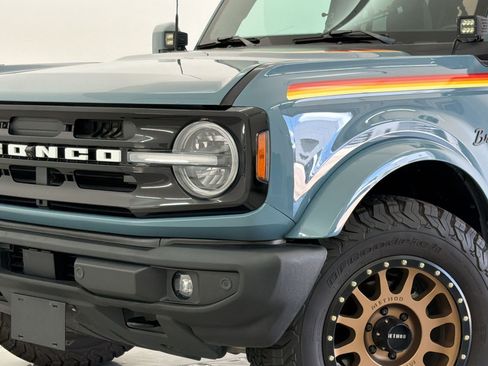 Used 2022 Ford Bronco Outer Banks AWD/4WD image 11