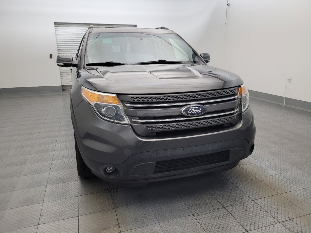 Used 2015 Ford Explorer Limited w/ Equipment Group 301A FWD image 14