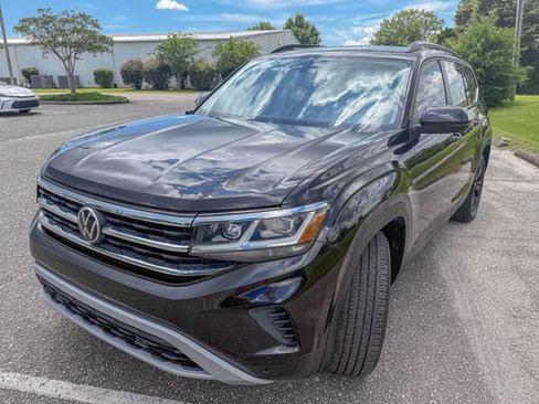 Used 2021 Volkswagen Atlas SE w/ Panoramic Sunroof Package FWD image 9