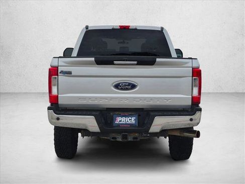 Used 2019 Ford F250 XLT w/ XLT Premium Package AWD/4WD image 6