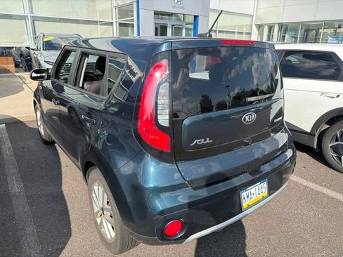Used 2018 Kia Soul + w/ Audio Package FWD image 7
