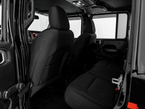 Used 2022 Jeep Wrangler Unlimited Sport image 31