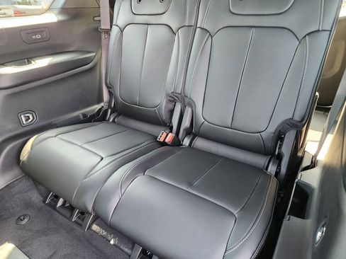 New 2026 Jeep Grand Cherokee L Limited RWD image 21