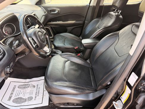 Used 2020 Jeep Compass Limited AWD/4WD image 9