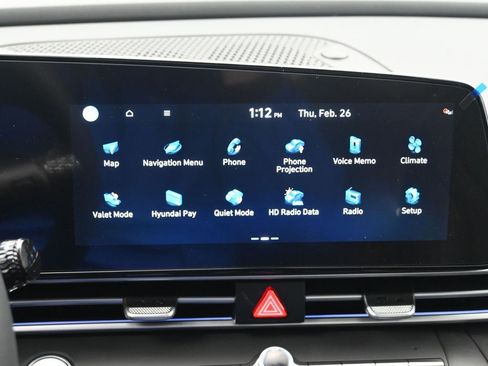 New 2026 Hyundai Elantra Limited FWD image 17