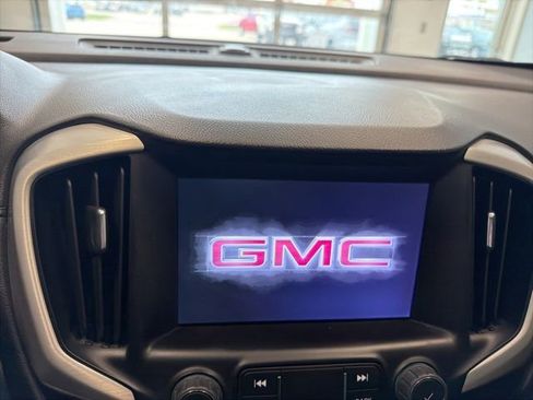 Used 2024 GMC Terrain SLE w/ Driver Convenience Package AWD/4WD image 23