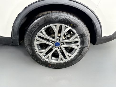 Used 2022 Ford Escape SEL FWD image 37