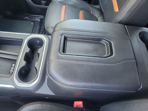 Used 2021 GMC Sierra 1500 AT4 w/ AT4 Preferred Package AWD/4WD image 20