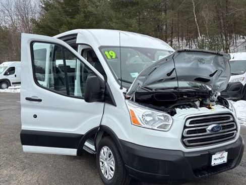 Used 2019 Ford Transit 350 XLT image 9