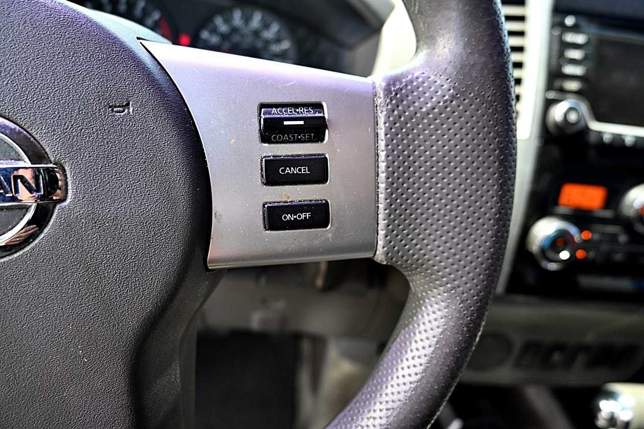 Used 2016 Nissan Frontier SV RWD image 11