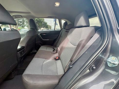 Used 2025 Toyota RAV4 XLE w/ Convenience Package FWD image 13