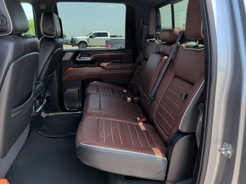 Used 2024 GMC Sierra 2500 Denali Ultimate AWD/4WD image 40