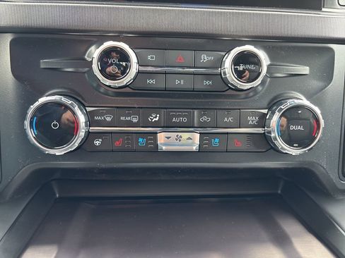 New 2026 Ford F250 Platinum image 28