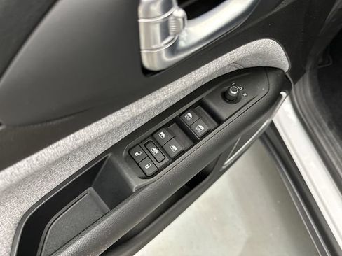 Used 2022 Jeep Compass Latitude AWD/4WD image 18