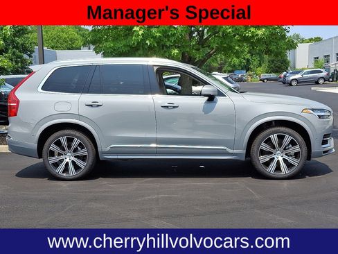 New 2025 Volvo XC90 T8 Ultra w/ Protection Package Premier image 7