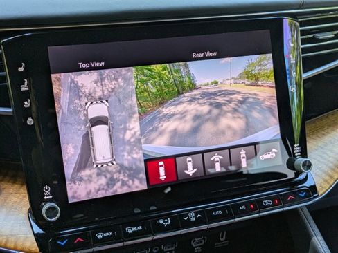 Used 2022 Jeep Grand Wagoneer Series II w/ Premium Group II image 12