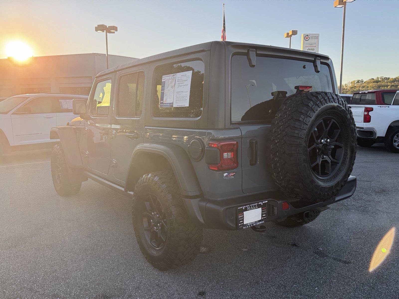 Used 2024 Jeep Wrangler Unlimited Sport AWD/4WD image 7