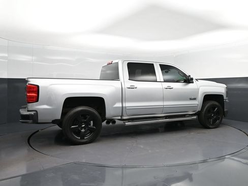 Used 2018 Chevrolet Silverado 1500 LT w/ Texas Edition RWD image 8