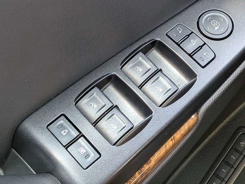 Used 2016 GMC Yukon Denali AWD/4WD image 28
