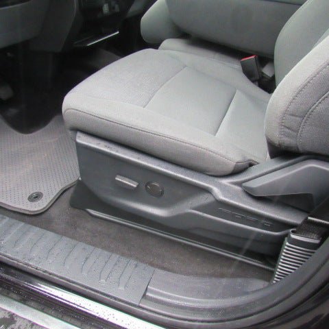 Used 2025 Ford F150 XLT w/ Equipment Group 301A Standard RWD image 16