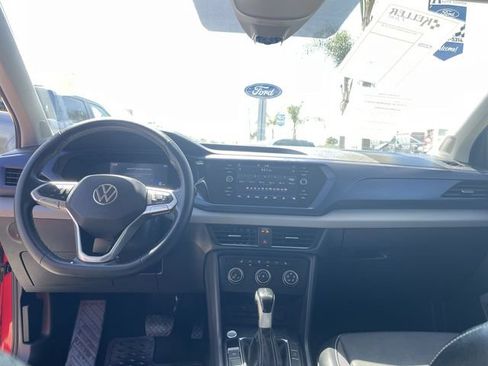 Used 2022 Volkswagen Taos SE FWD image 19