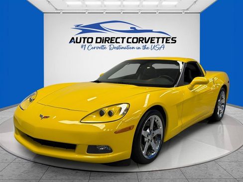 Used 2008 Chevrolet Corvette Coupe w/ Z51 Performance Package RWD image 11