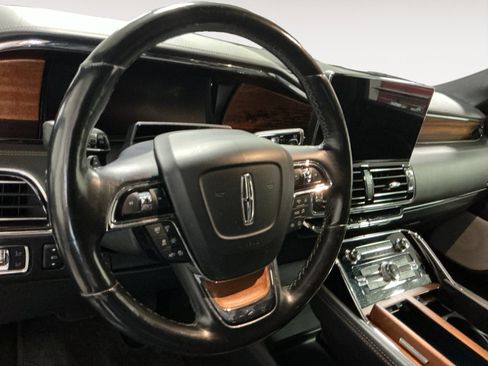 Certified 2022 Lincoln Navigator Black Label AWD/4WD image 12