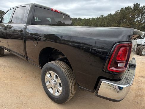 New 2026 RAM 2500 Big Horn AWD/4WD image 10