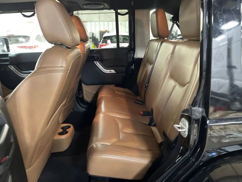 Used 2013 Jeep Wrangler Unlimited Sahara w/ Dual Top Group image 23