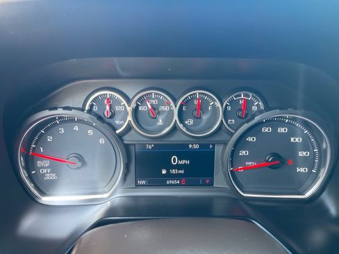 Used 2021 Chevrolet Tahoe LT image 4