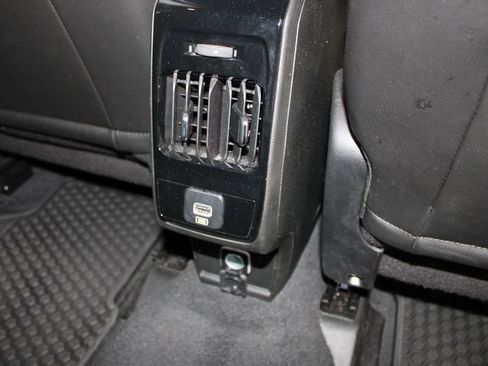 Used 2025 Jeep Compass Trailhawk AWD/4WD image 31