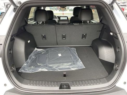 New 2026 Chevrolet Equinox ACTIV w/ Convenience Package III AWD/4WD image 24