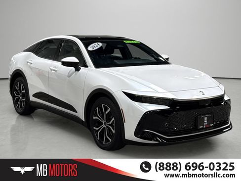 Used 2024 Toyota Crown AWD/4WD image 6