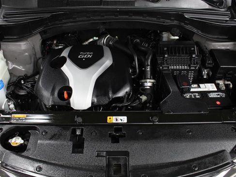 Used 2015 Hyundai Santa Fe Sport 2.0T w/ Option Group 05 AWD/4WD image 20