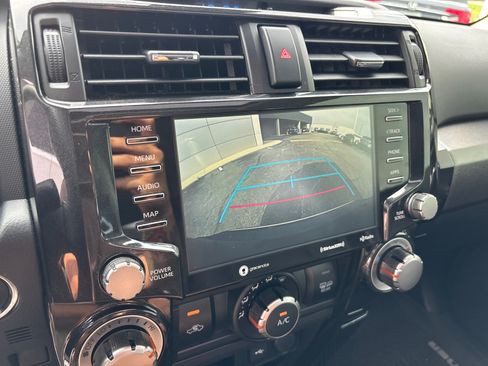 Used 2020 Toyota 4Runner TRD Off-Road Premium w/ Moonroof Package AWD/4WD image 20