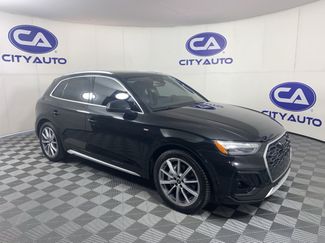 Used 2022 Audi Q5 e Prestige AWD/4WD video 1