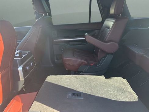 Used 2022 Ford Expedition Max Limited image 13