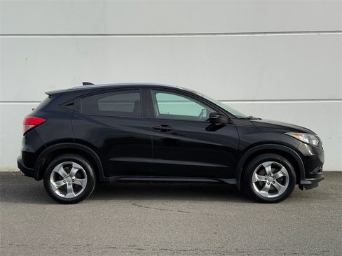 Used 2017 Honda HR-V EX-L image 8