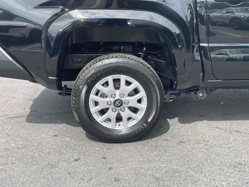 Used 2024 Toyota Tacoma SR AWD/4WD image 7